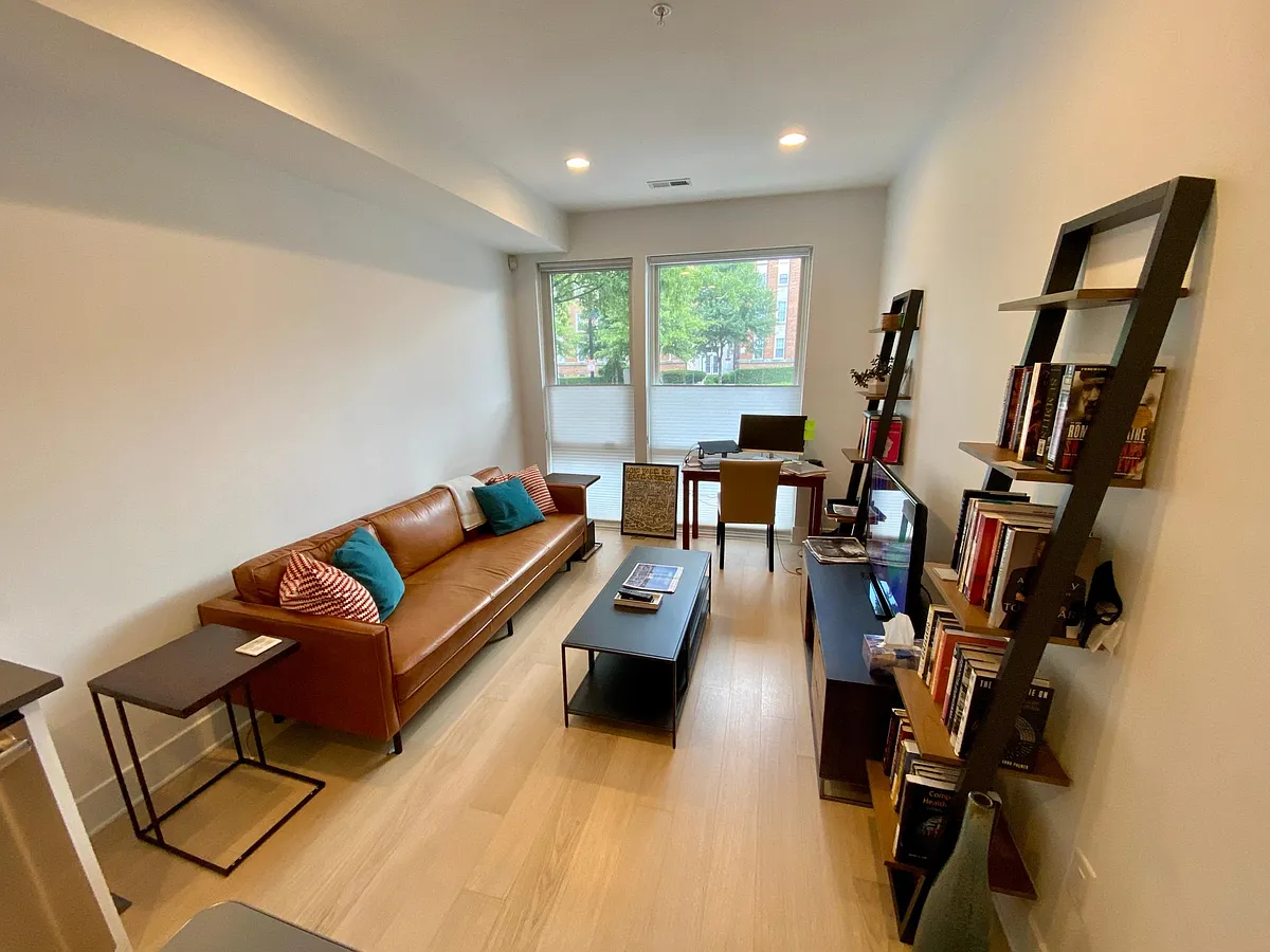 Building Photo - 4016 Georgia Ave NW #3