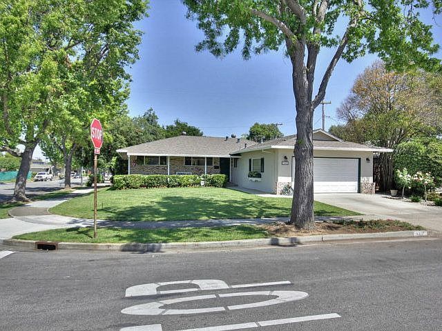 1st image of 1602 Peacock Ave