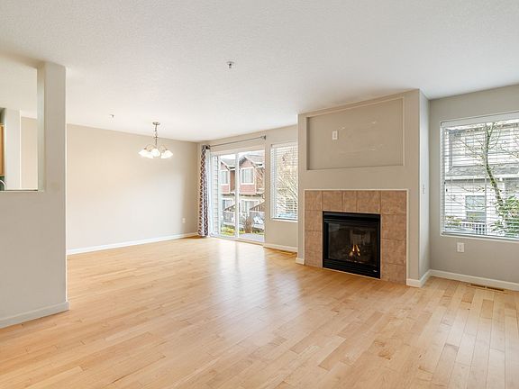 5th image of 10723 SW Canterbury Ln Ste 102