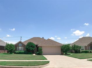 5609 Forest Cove Dr, Wichita Falls, TX 76310