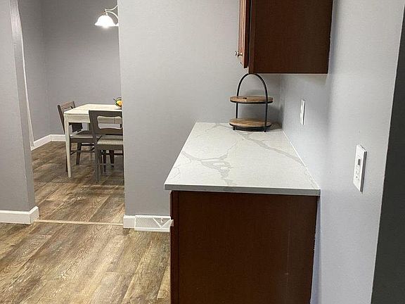 5th image of 2552 New Lexington Dr