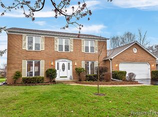 2455 Coach And Surrey Ln, Aurora, IL 60506