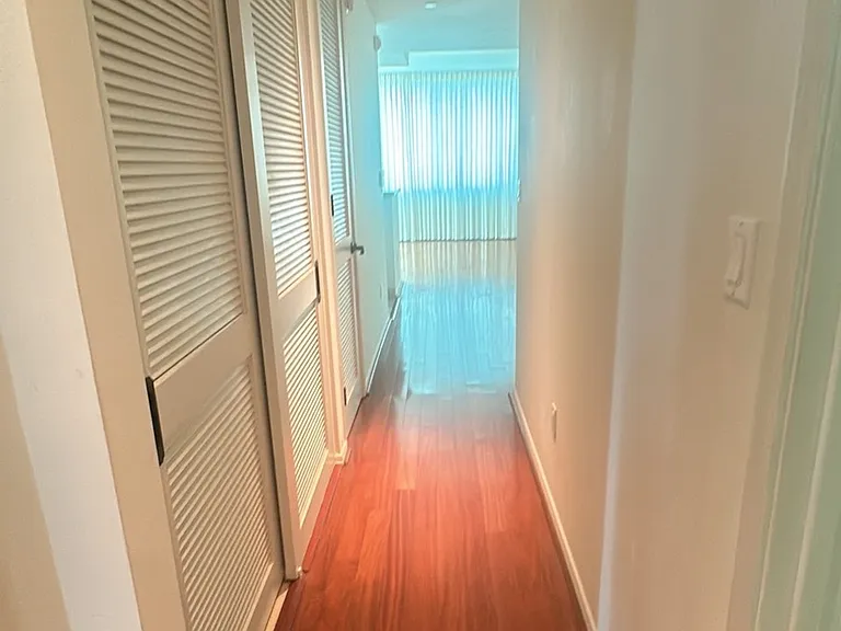 1199 Bishop St #16B — Photo 17