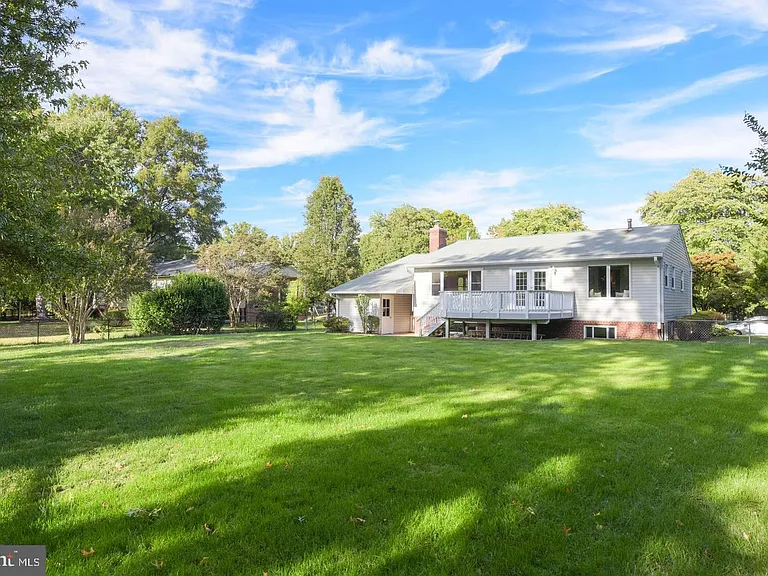 8506 Wagon Wheel Rd — Photo 2