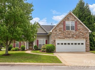 7 Morning Mist Rd, Fletcher, NC 28732