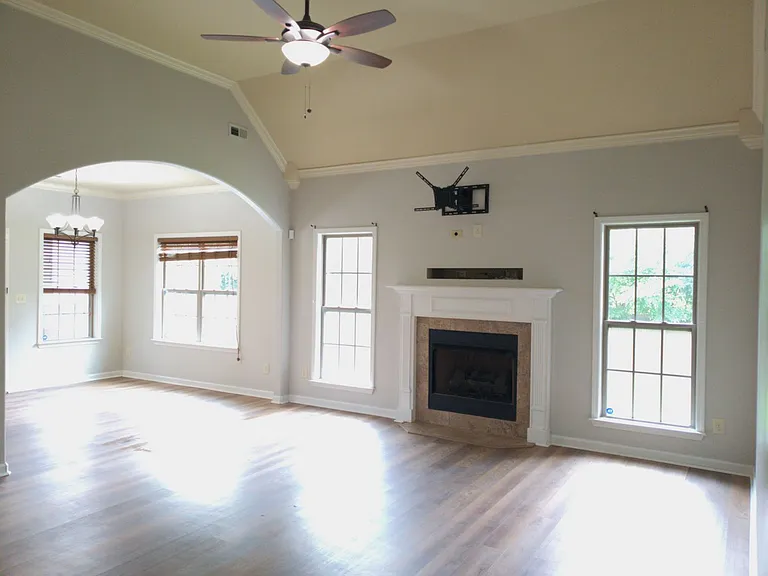 1394 Raven Rd — Photo 4
