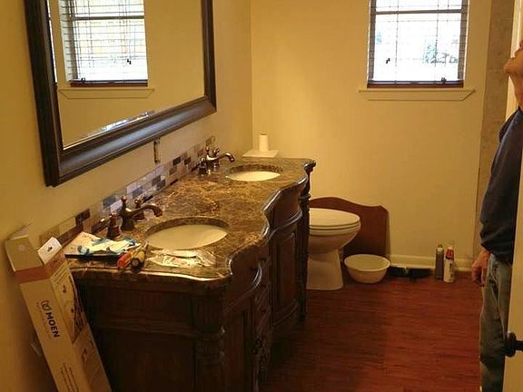 5th image of 5825 Trail Lake Dr