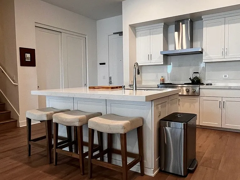 3609 Rivington — Photo 10