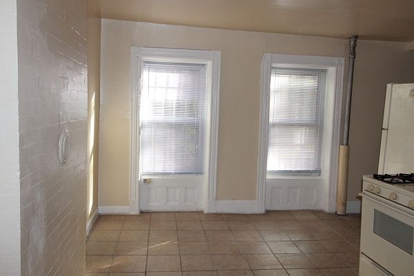 1st image of 274 Bainbridge St #1