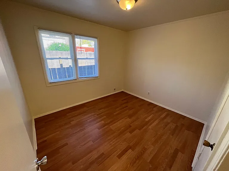521 Hilmar St — Photo 20