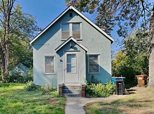 1697 Payne Ave N, Maplewood, MN 55117