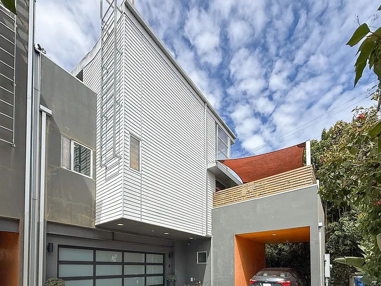 Cullen St — Photo 19