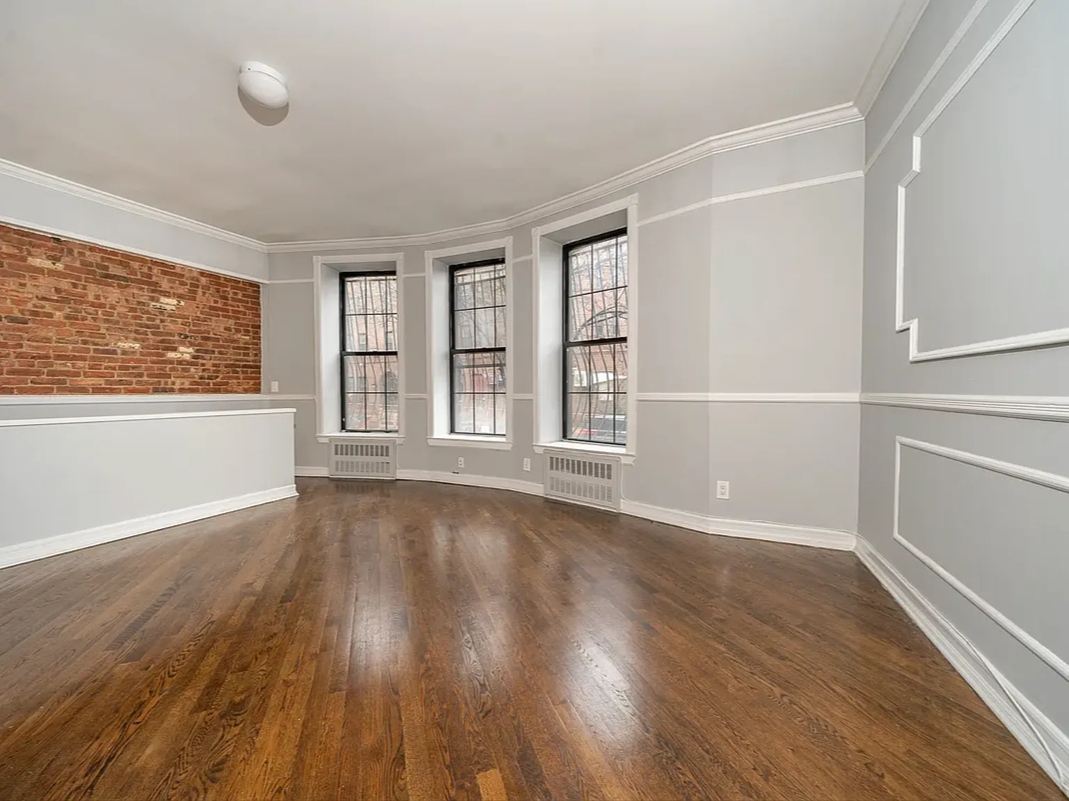 189 Sterling Place — Photo 2