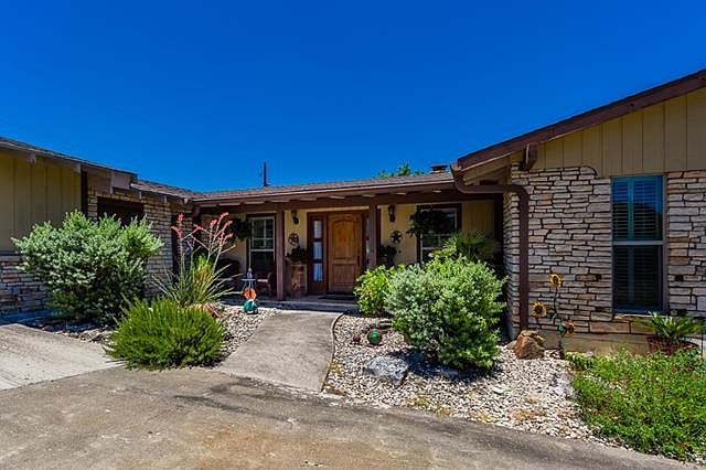 1st image of 265 Cave Springs Dr