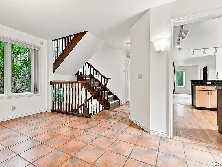 1530 S University Blvd — Photo 3