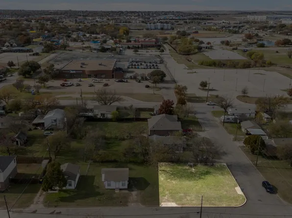 8707 Ronnie St, White Settlement, TX 76108