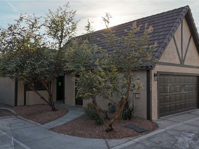 3946 Edgemoor Way, Las Vegas, NV, 89121