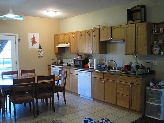2nd image of 808 Wapiti Dr