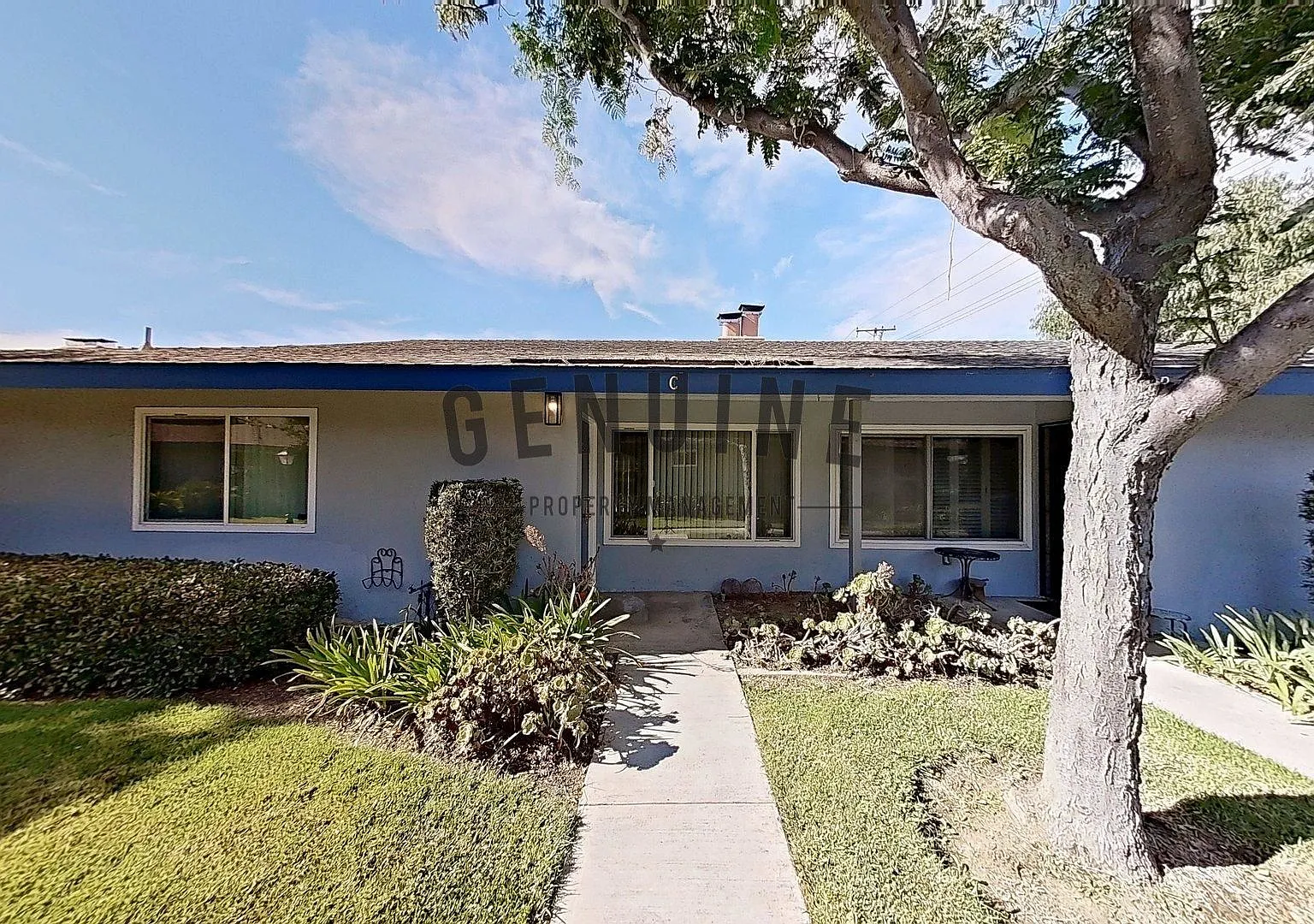 Two Bedroom, Two Bath Single Level Townhouse in Santa Ana — Photo 1