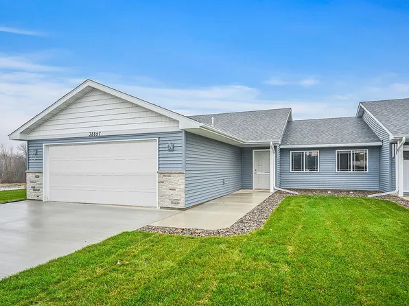 38857 Maple Ct, North Branch, MN 55056