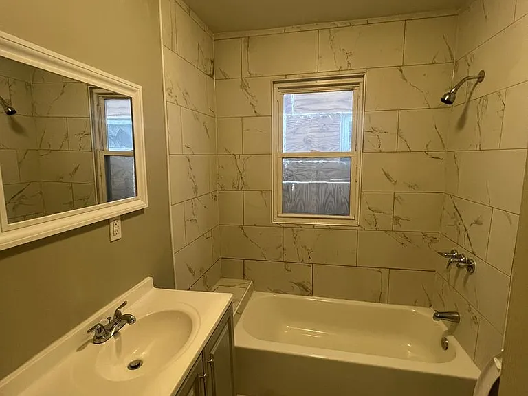 7202 S Marshfield Ave — Photo 26