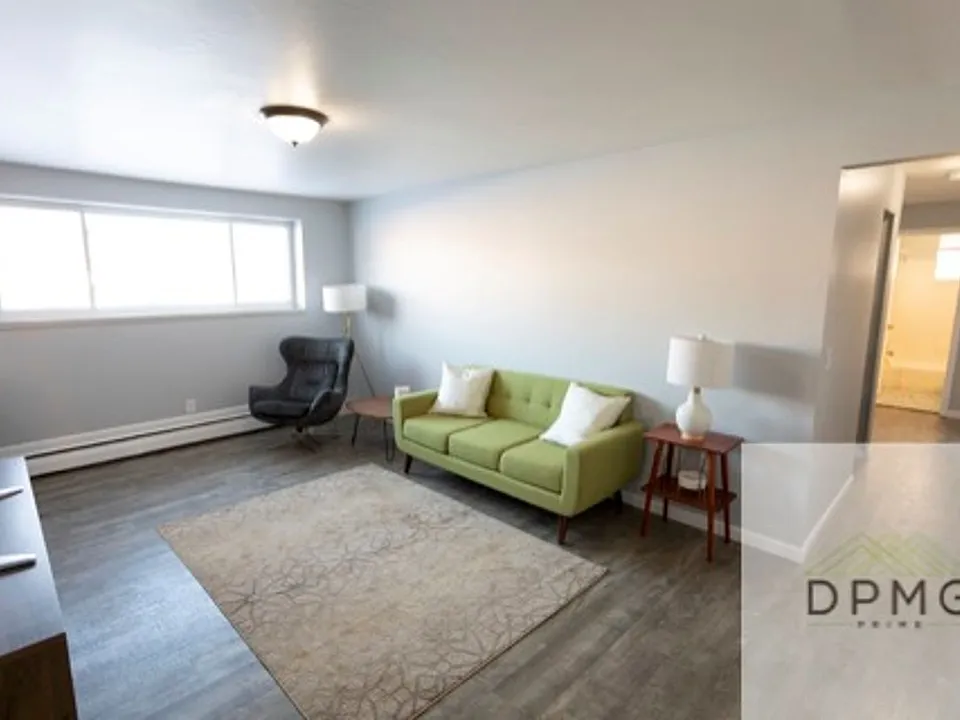 2917 Harwick