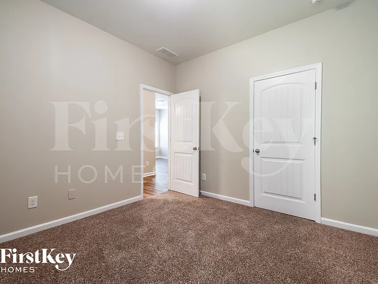 230 Hickory Commons Way — Photo 15