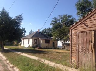 1547 Yorick Ave, Henry, NE 69358