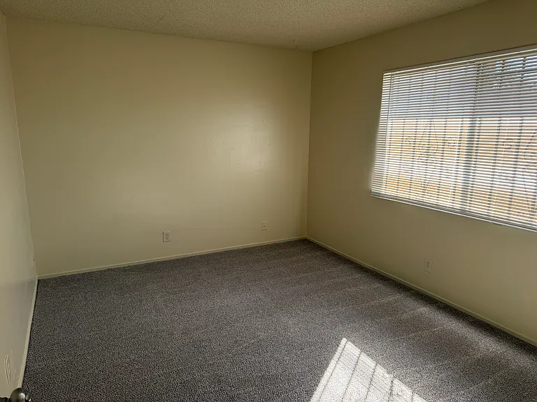 2911 Toyon Dr #3 — Photo 8