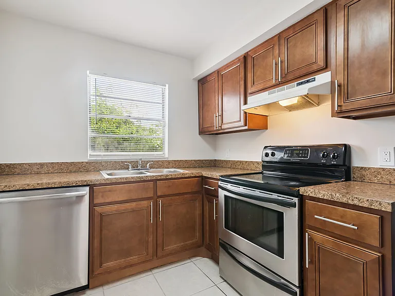 1514 Clearlake Rd #100 — Photo 3