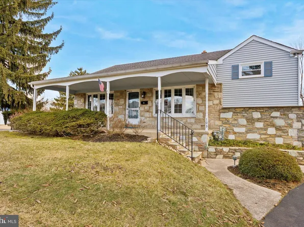 103 Hamilton Dr, Warminster, PA 18974