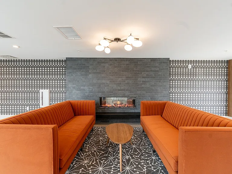 4th & 5th Rooftop Seating and lounge