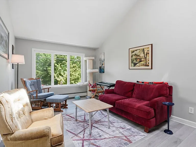 311 Forest St #2D — Photo 6