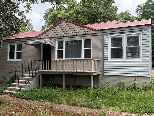 403 46th St Photo 1
