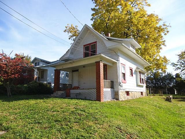 1st image of 1031 W White Oak St