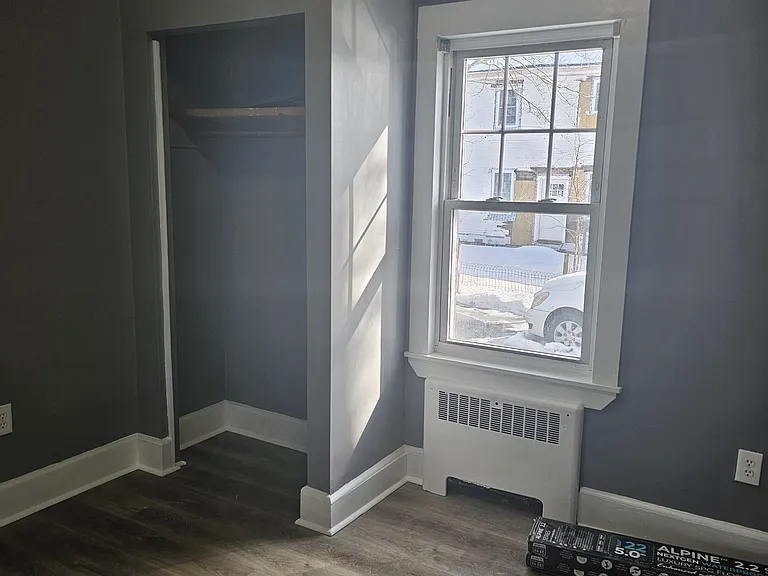 9 Lafayette Rd — Photo 3