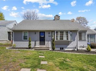 729 Mount Pleasant Ave, Providence, RI 02908