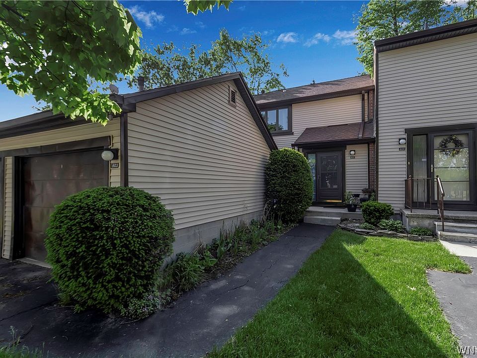 1st image of 803 Charlesgate Cir