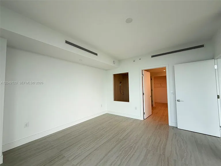 2411 Laguna Circle North 1411 #1411 — Photo 61