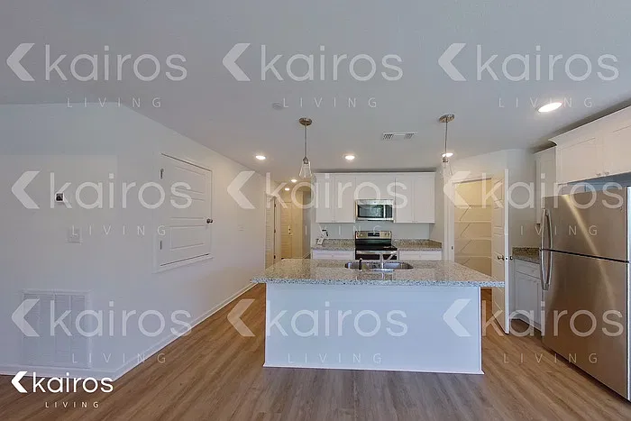 3 bed, 2.0 bath, 1495 sqft, $1,775 — Photo 3