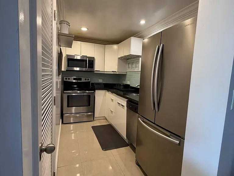 3201 NE 14th Street Cswy #406 — Photo 1