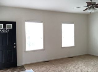 370 Hometowne Ter, Lititz, PA 17543