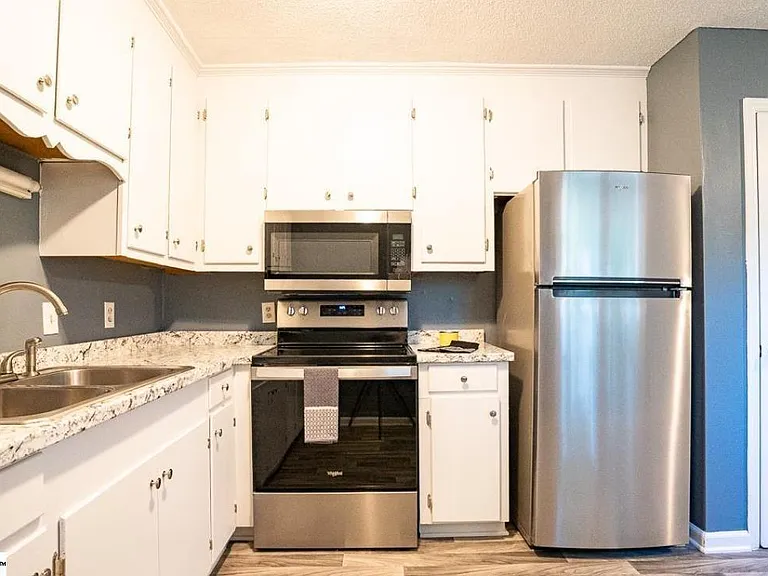 215 Orchard Cir — Photo 12