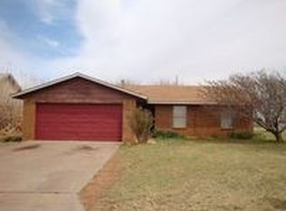 124 Meadow Ridge Dr, Elk City, OK 73644