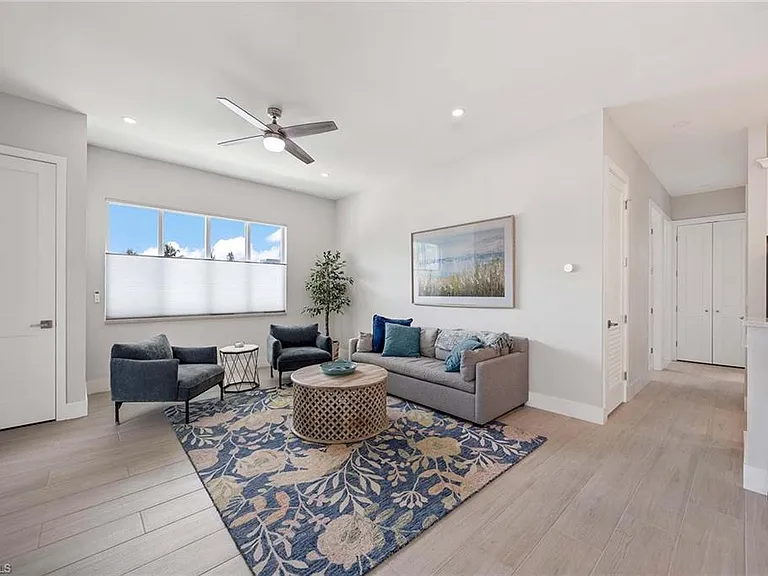 1395 Curlew Ave #4-3 — Photo 2