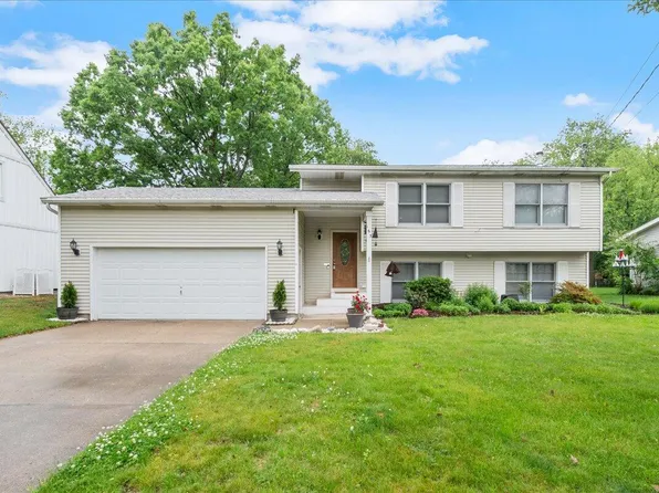 163 W 34th St, Holland, MI 49423