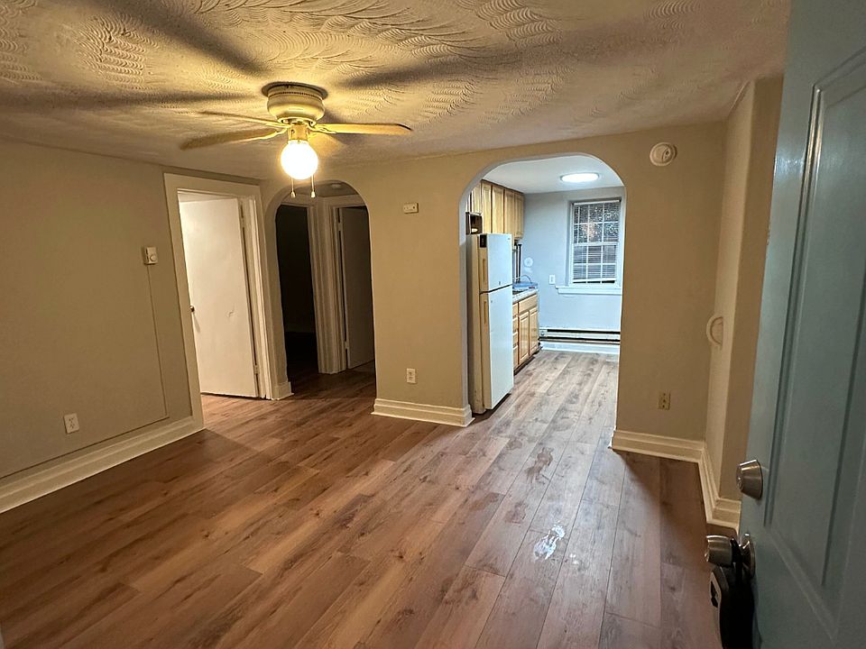 1st image of 1411 20th St APT 3