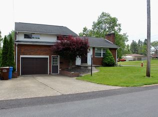 2724 Russell Dr, New Kensington, PA