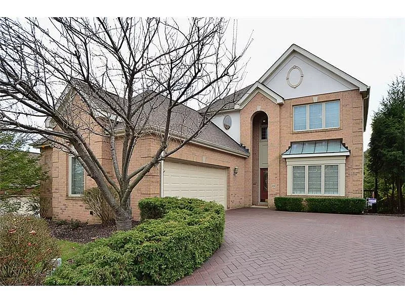 209 Prestonwood Ln photo 1