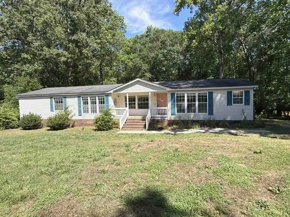141 Old Hearth Rd, Clover, SC 29710